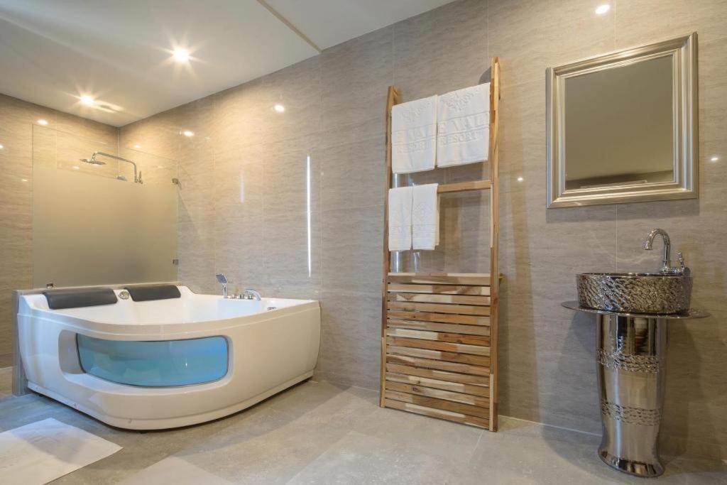 Resort The Valen